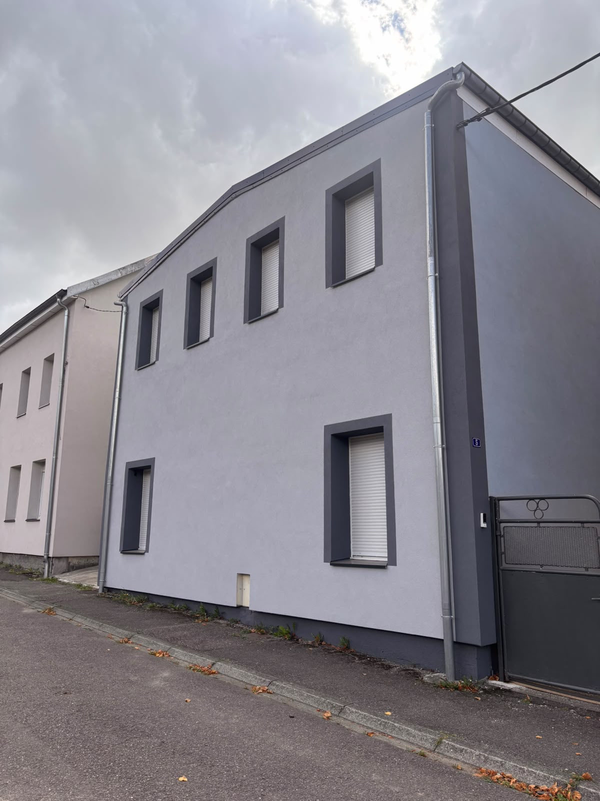 Façade rénovée à Morhange (après travaux)